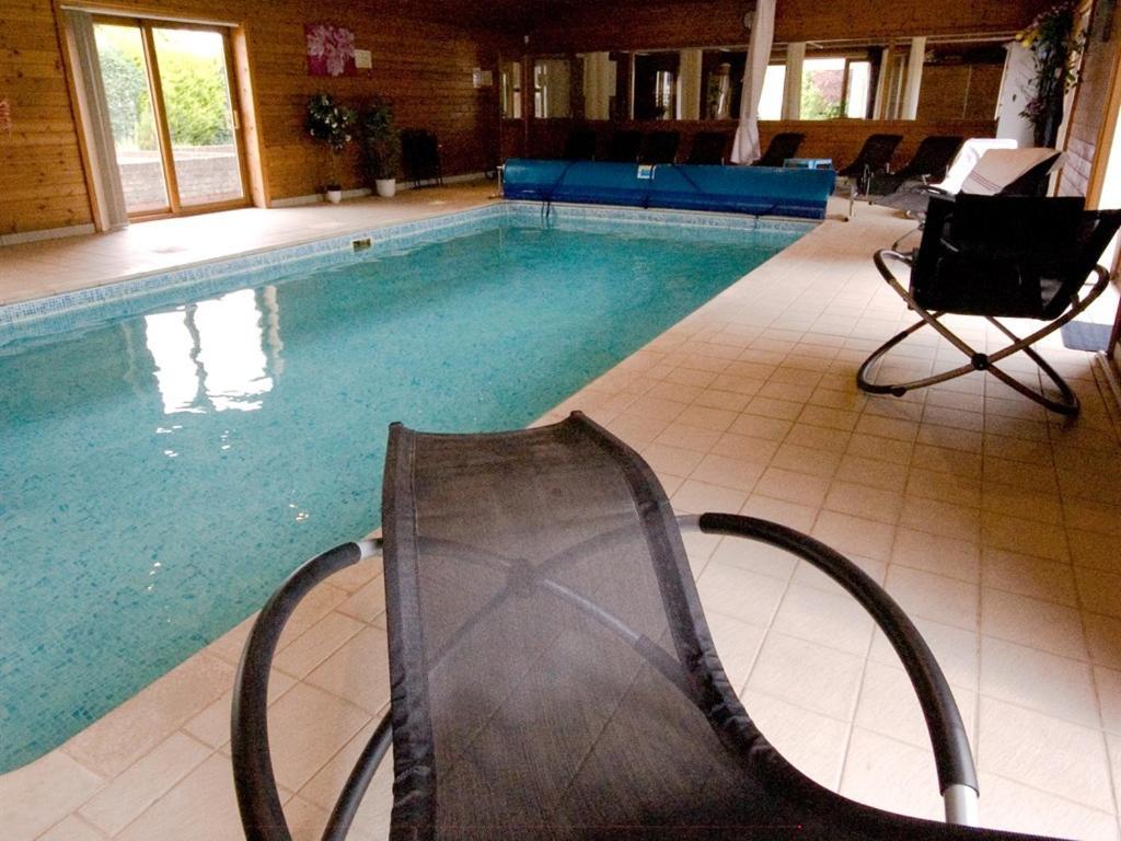 Treetops Cottages & Spa Гримсби Экстерьер фото